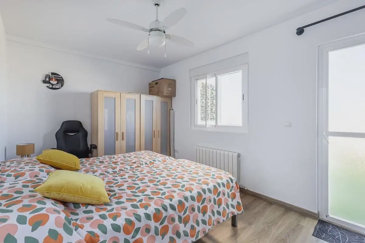 Hus til salgs i Guevejar med garasje - € 245 000 (Ref: 9837555)