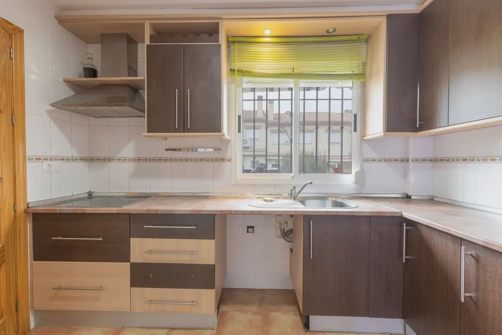 3 makuuhuone Omakotitalo myytävänä paikassa Ogijares mukana 
autotalli - 239 900 € (Ref: 9837557)