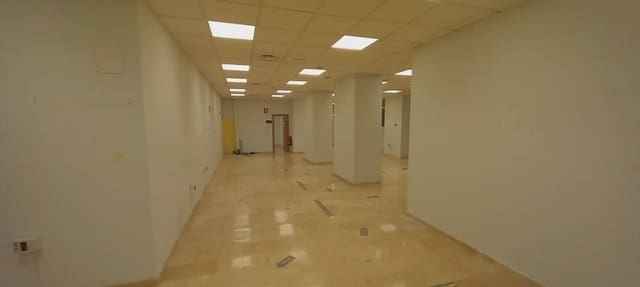 Commercial for rent in San Matías - Realejo, Granada city - € 2,800 (Ref: 9837558)