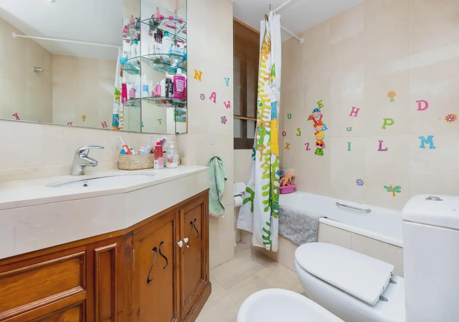 Mieszkanie na sprzedaż w Miasto Grenada z basenem garażem - 380 000 € (Ref: 9837559)