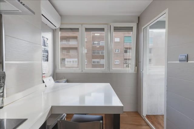 4 soveværelse Lejlighed til salg i Zaidin, Granada by med garage - € 310.000 (Ref: 9837560)