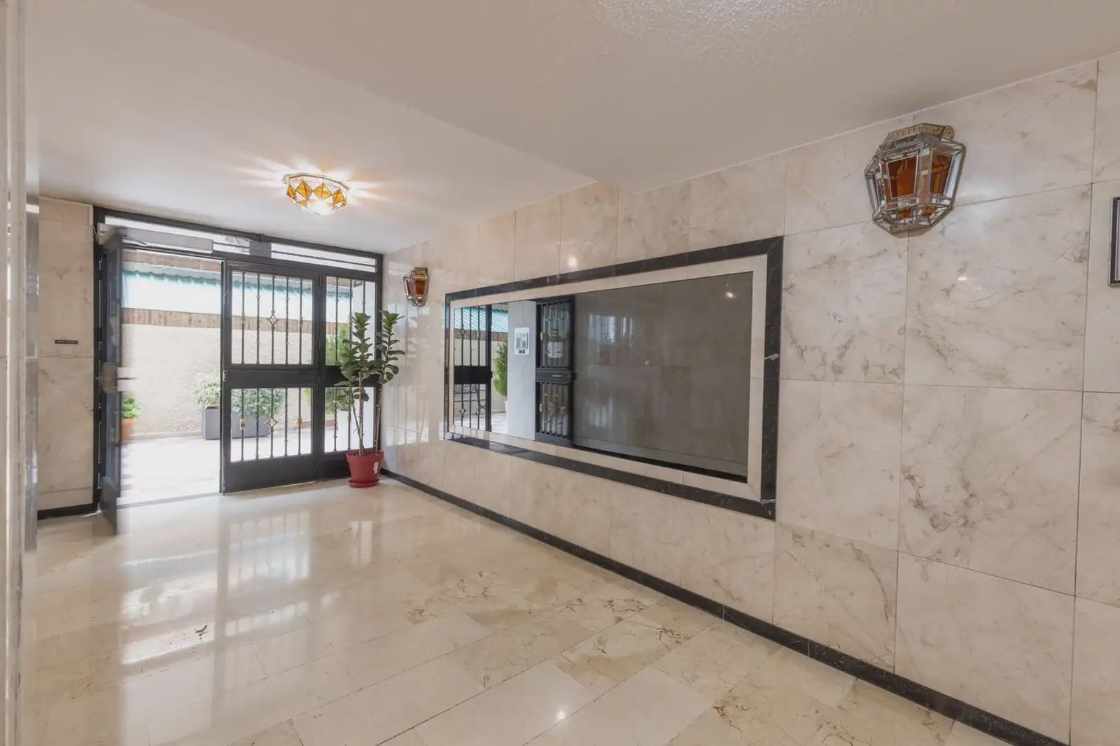 4 camera da letto Appartamento in vendita in Granada citta con garage - 360.000 € (Rif: 9837560)