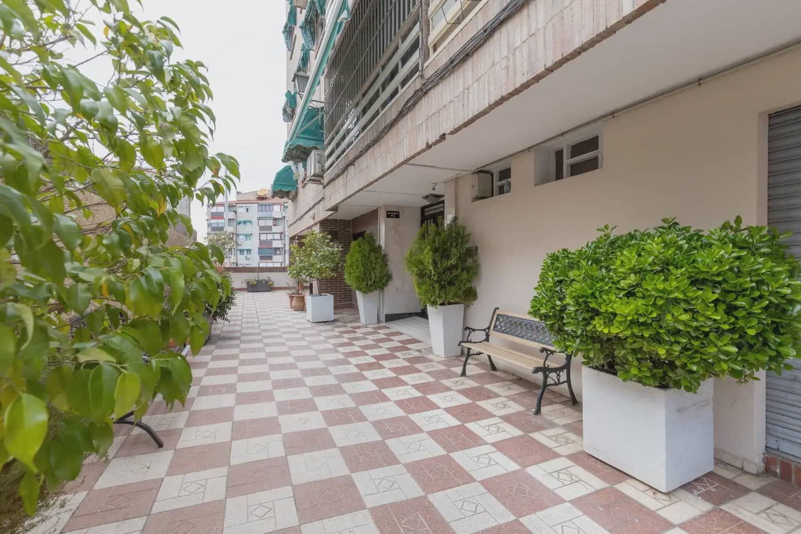 4 camera da letto Appartamento in vendita in Granada citta con garage - 360.000 € (Rif: 9837560)