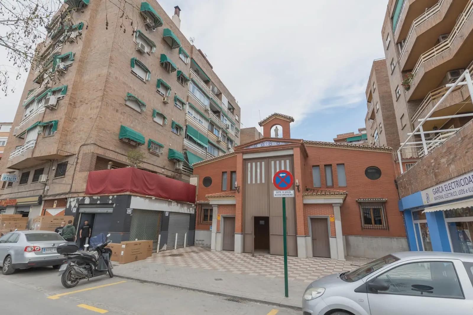 4 camera da letto Appartamento in vendita in Granada citta con garage - 360.000 € (Rif: 9837560)