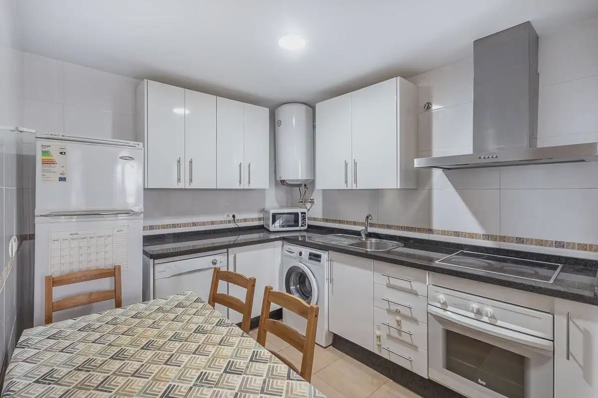 Appartement te koop in Granada stad - € 245.000 (Ref: 9837562)