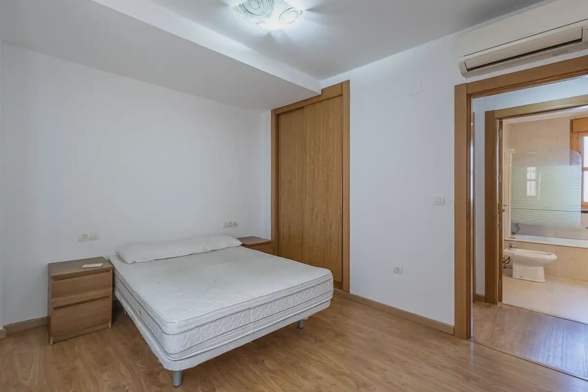 Appartement te koop in Granada stad - € 245.000 (Ref: 9837562)