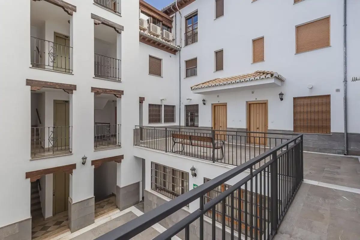 Appartement te koop in Granada stad - € 245.000 (Ref: 9837562)