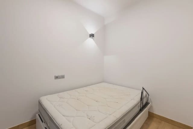 Mieszkanie na sprzedaż w Camino de Ronda - Rosaleda, Miasto Grenada - 359 000 € (Ref: 9837563)