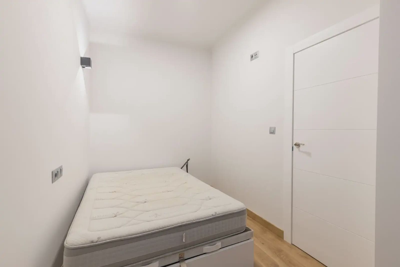 Lejlighed til salg i Granada by - € 359.000 (Ref: 9837563)