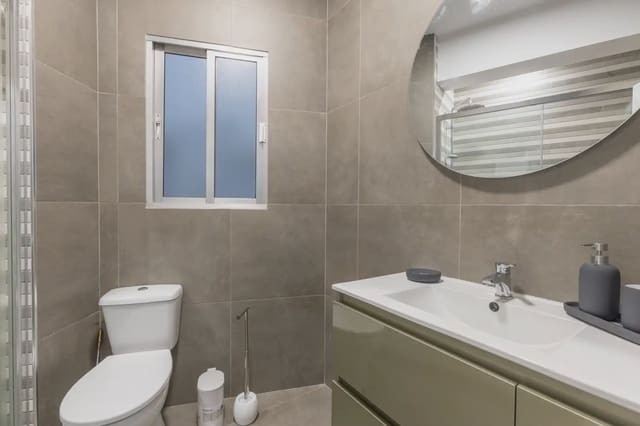 Mieszkanie na sprzedaż w Camino de Ronda - Rosaleda, Miasto Grenada - 359 000 € (Ref: 9837563)