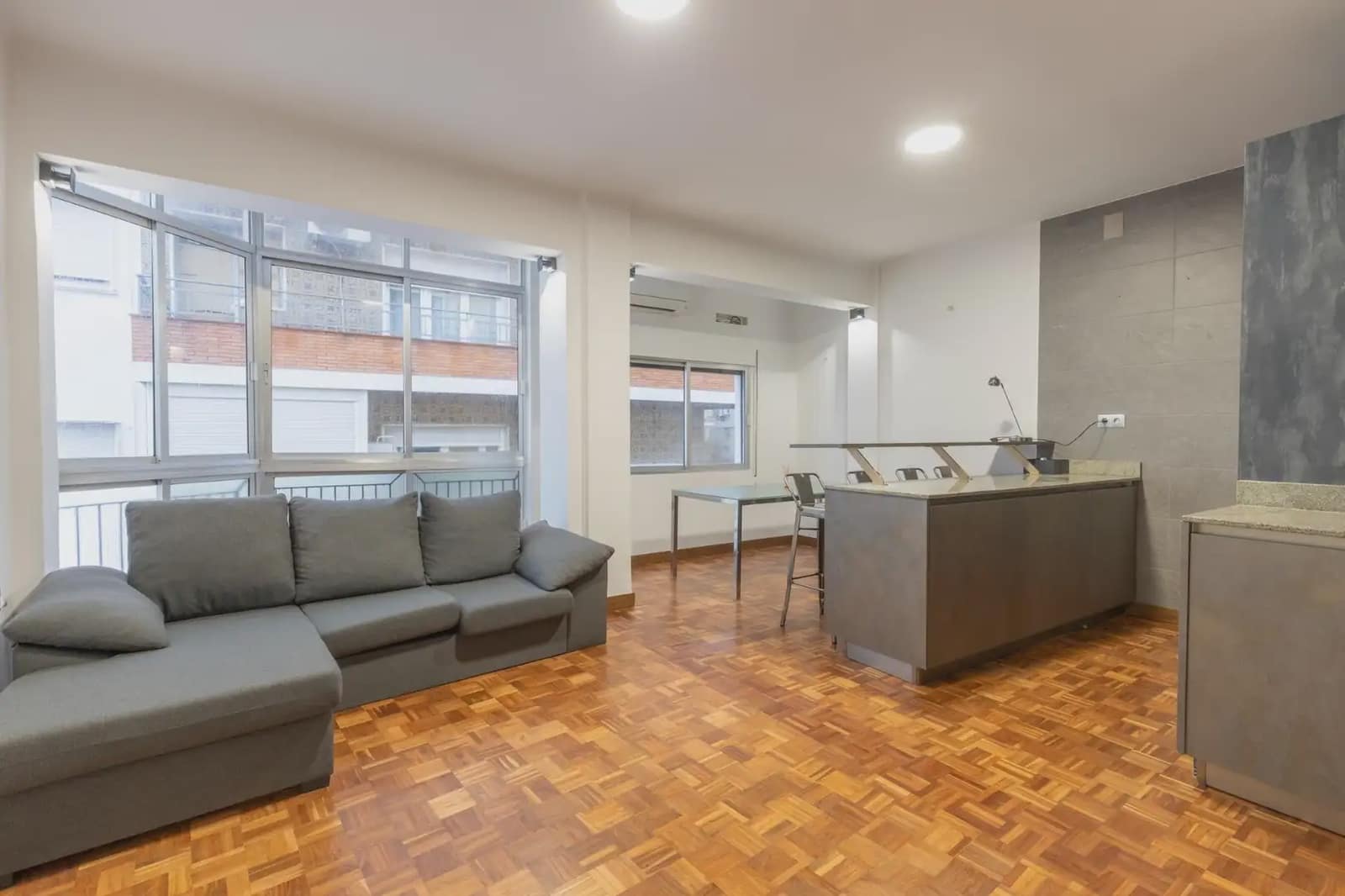 Lejlighed til salg i Granada by - € 359.000 (Ref: 9837563)
