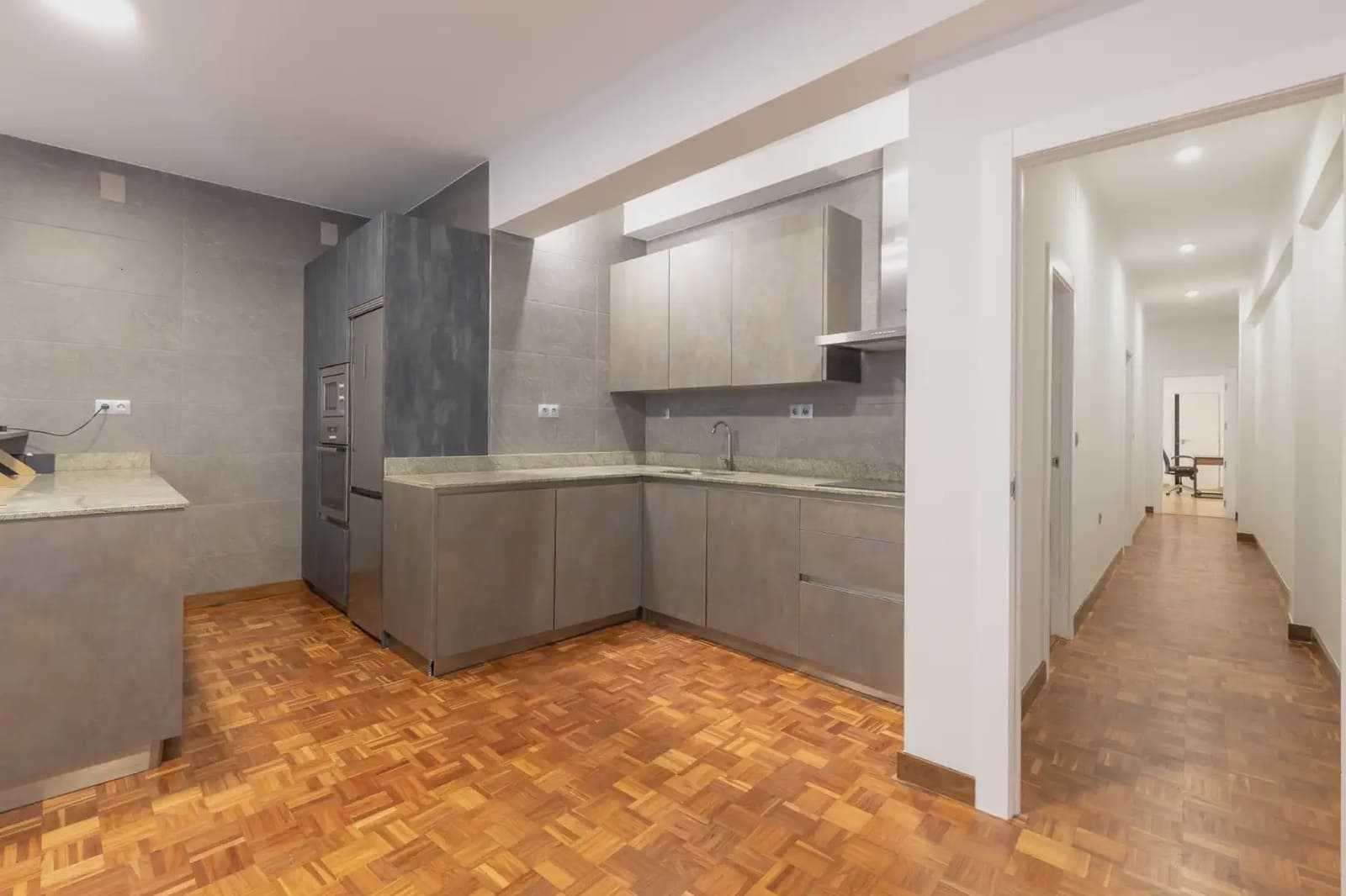 Lejlighed til salg i Granada by - € 359.000 (Ref: 9837563)