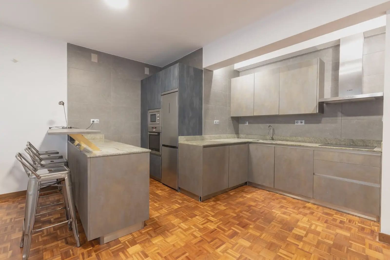 Lejlighed til salg i Granada by - € 359.000 (Ref: 9837563)