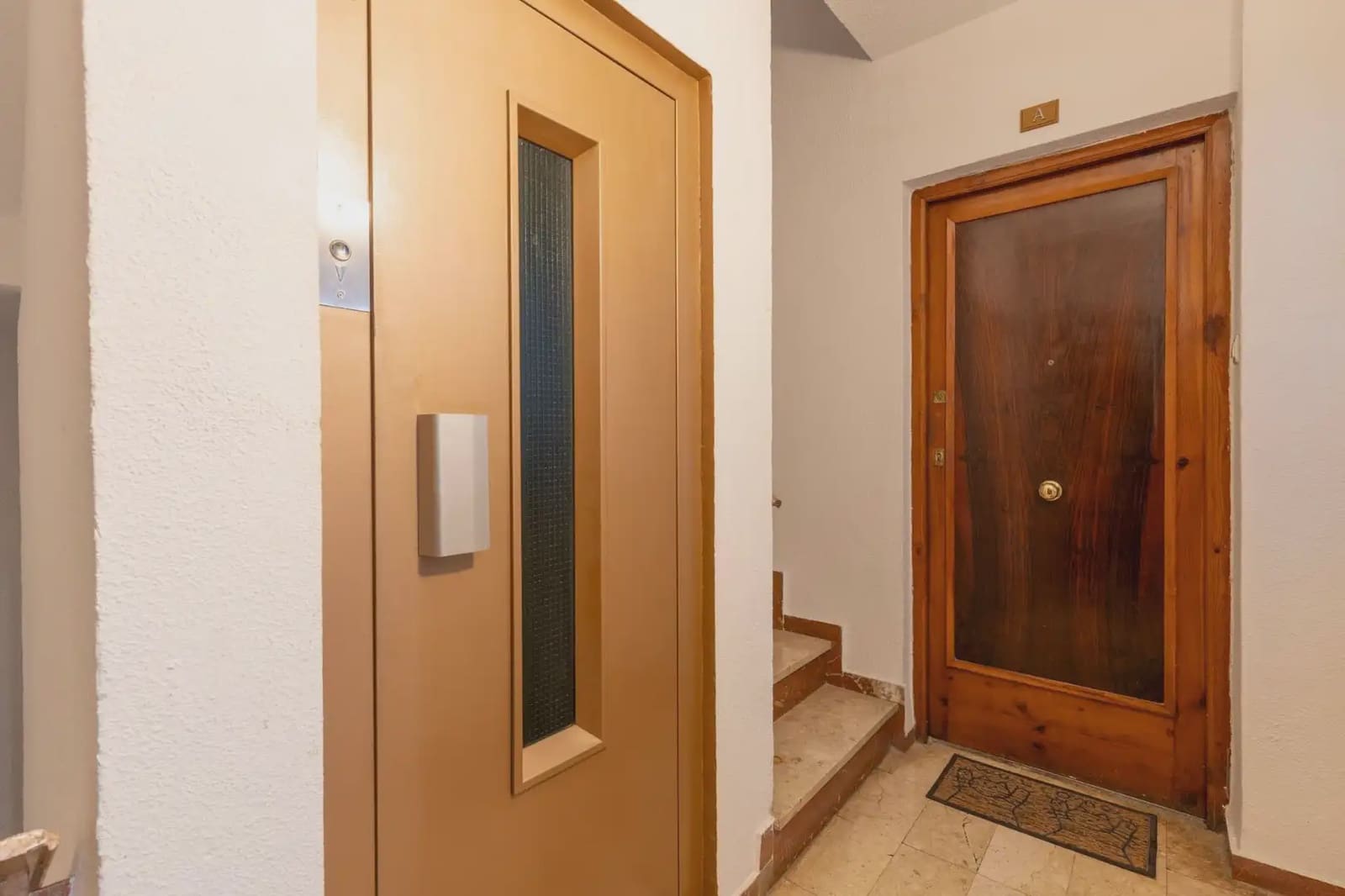 Lejlighed til salg i Granada by - € 359.000 (Ref: 9837563)