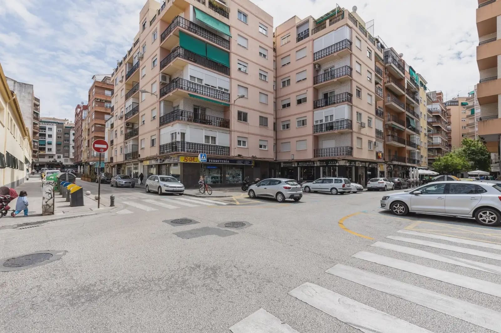 Lejlighed til salg i Granada by - € 359.000 (Ref: 9837563)