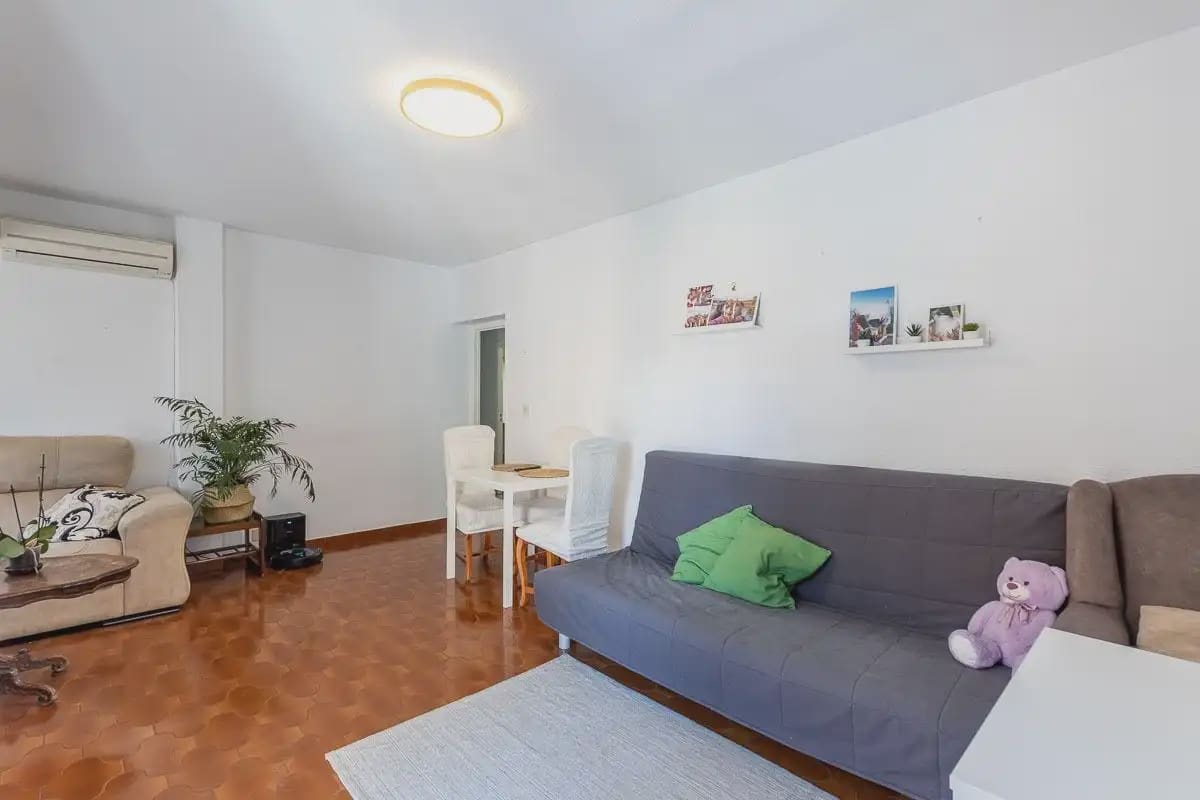 Wohnung zu verkaufen in Granada Stadt - 189.000 € (Ref: 9837565)