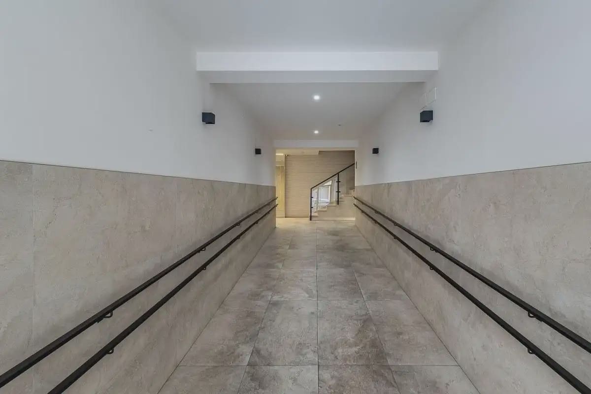 Wohnung zu verkaufen in Granada Stadt - 189.000 € (Ref: 9837565)