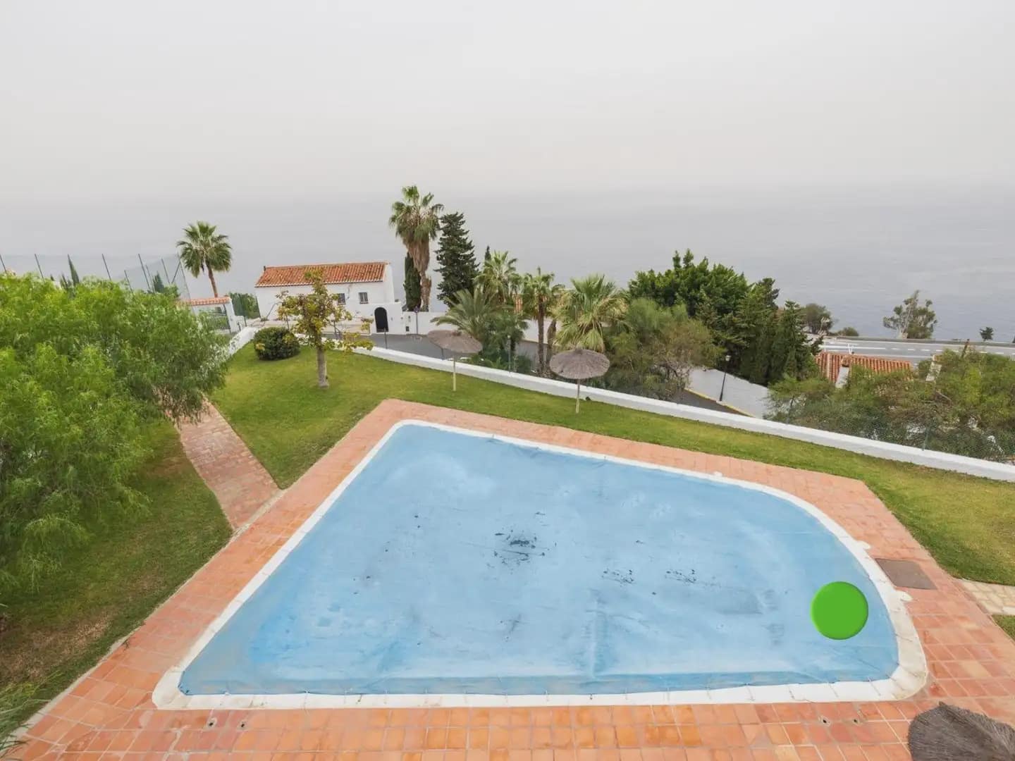 Villa for sale in Salobrena with garage - € 440,000 (Ref: 9837566)