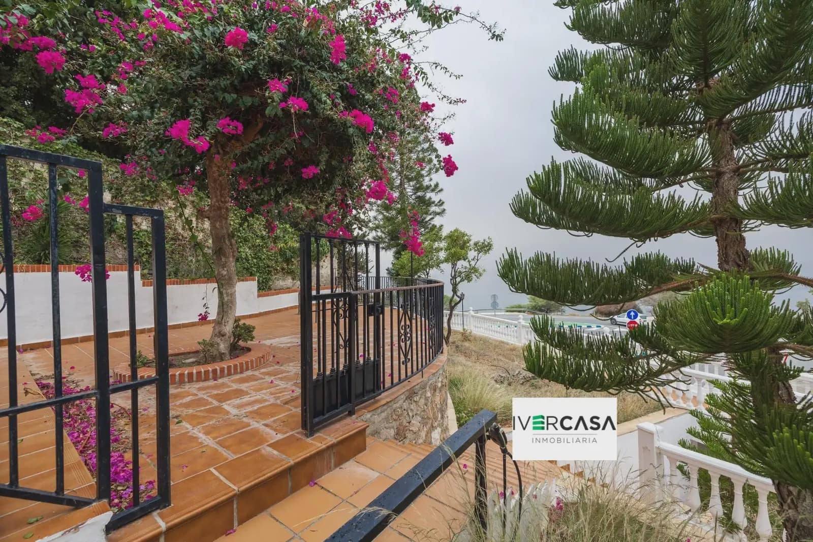 Villa for sale in Salobrena with garage - € 440,000 (Ref: 9837566)