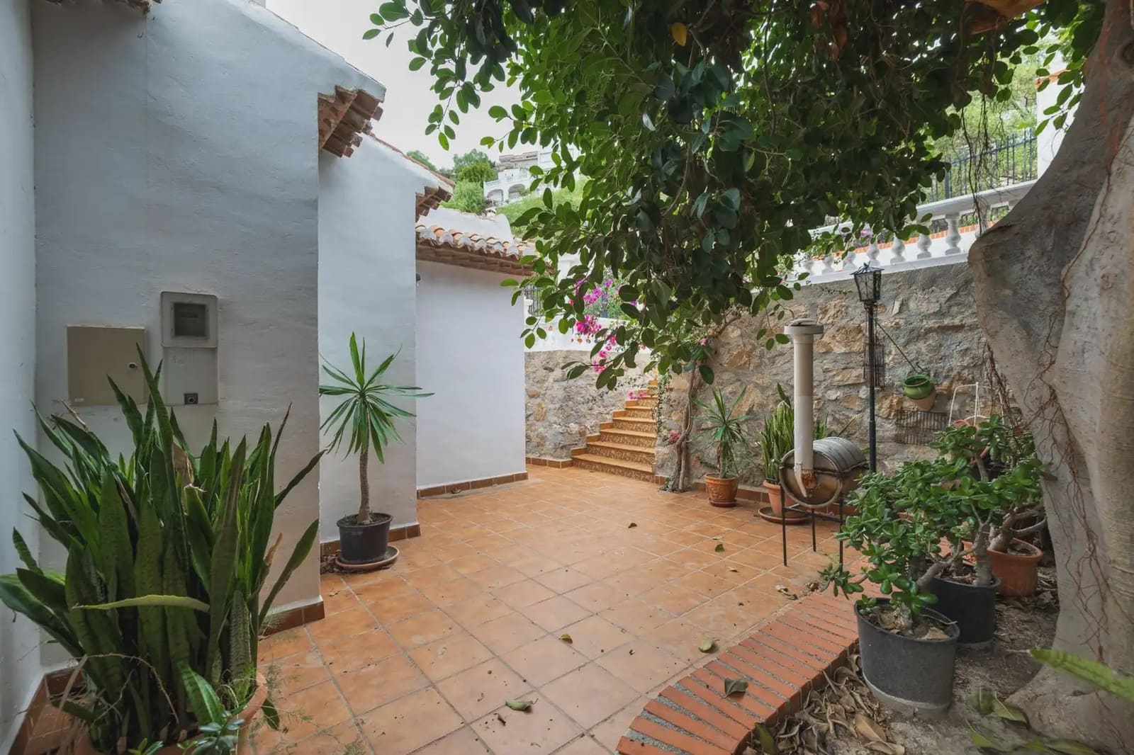 Villa for sale in Salobrena with garage - € 440,000 (Ref: 9837566)