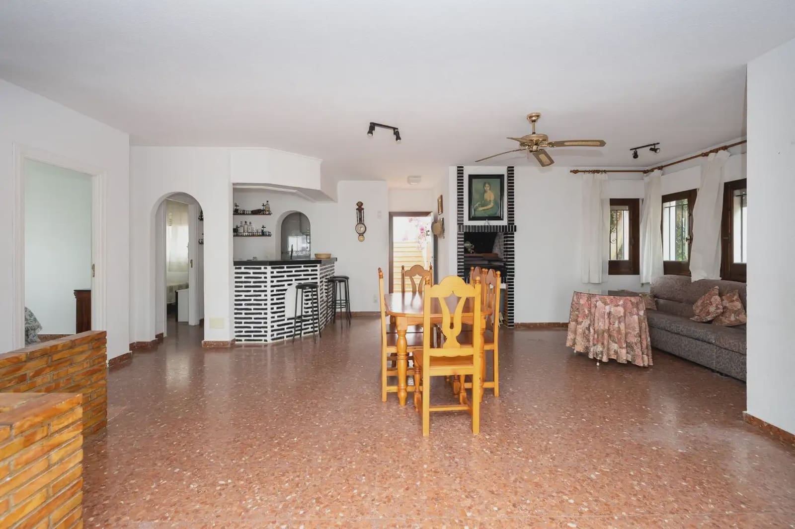 Villa for sale in Salobrena with garage - € 440,000 (Ref: 9837566)