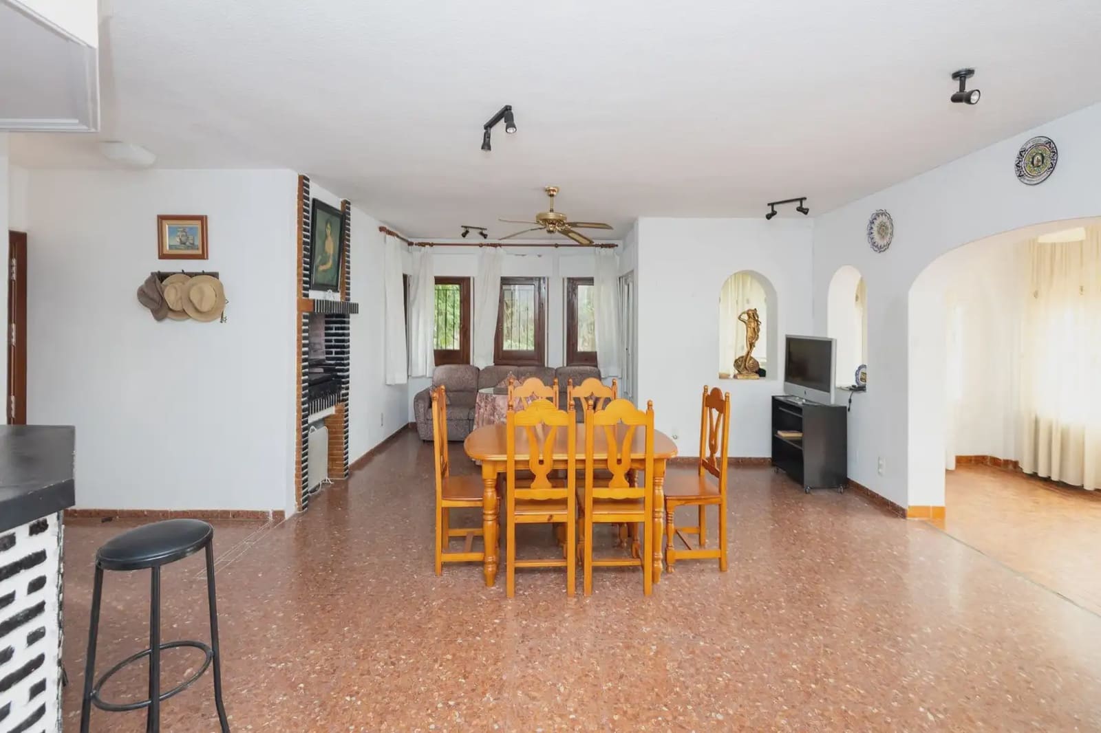 Villa for sale in Salobrena with garage - € 440,000 (Ref: 9837566)