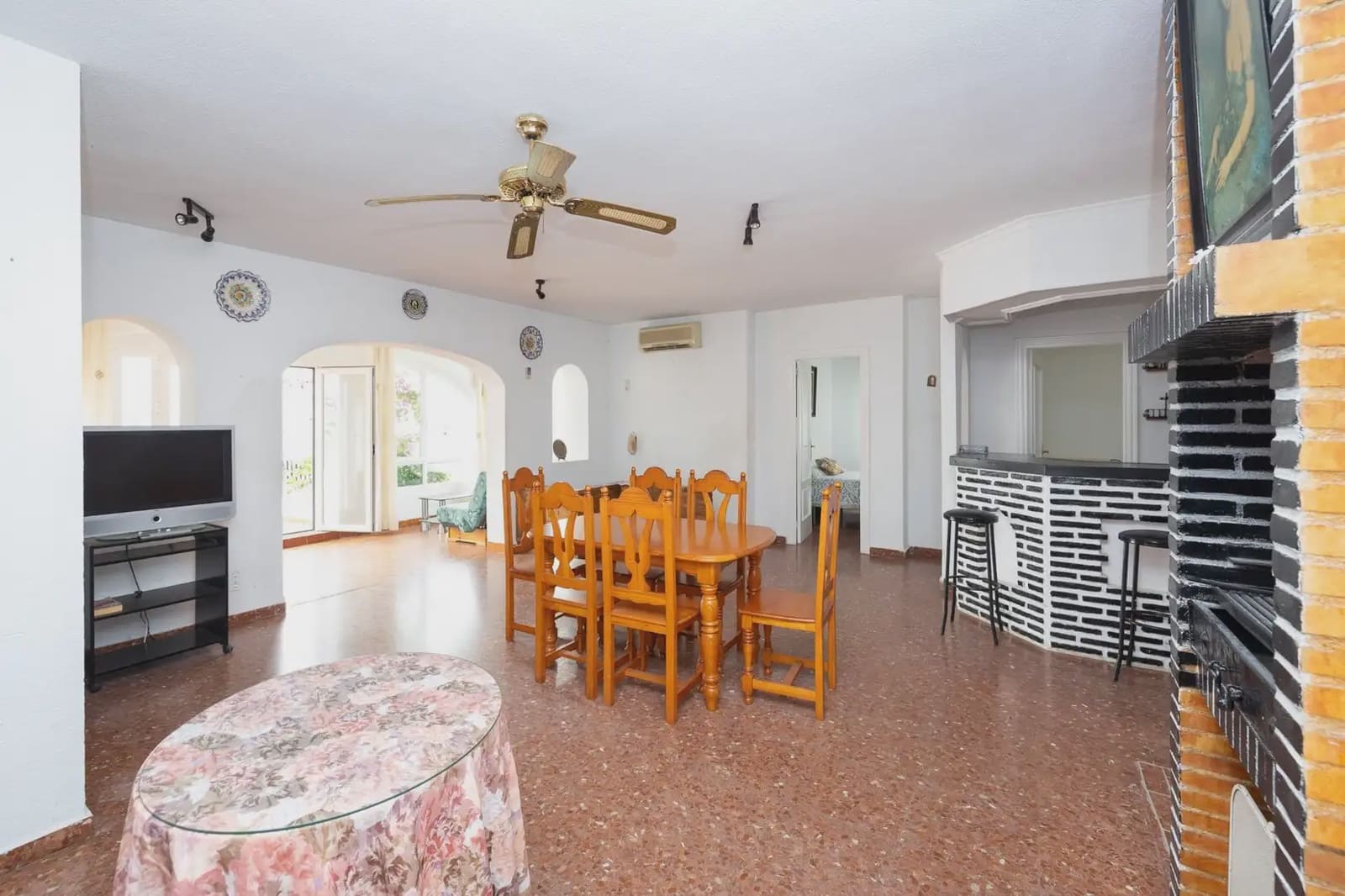 Villa for sale in Salobrena with garage - € 440,000 (Ref: 9837566)