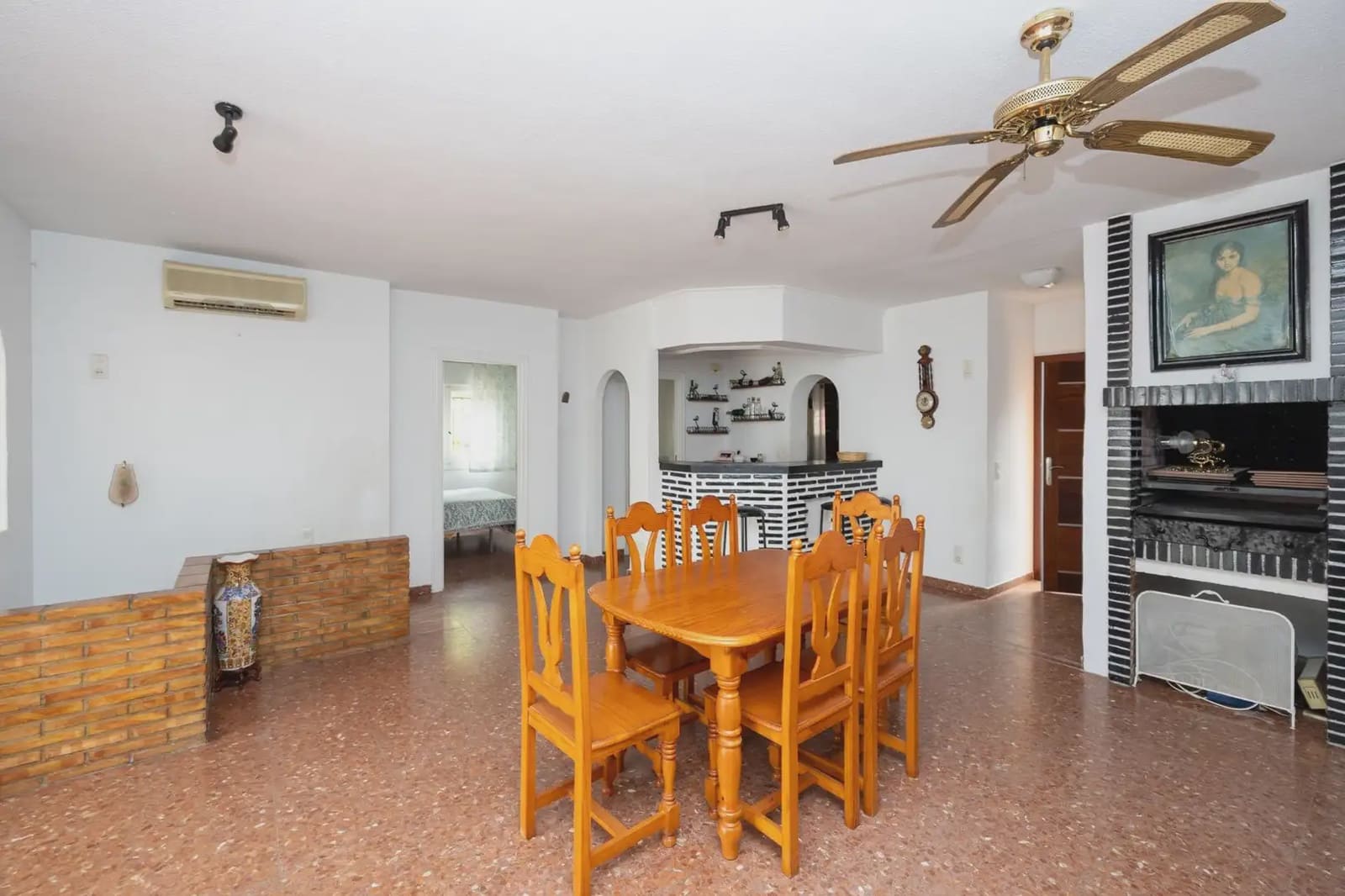 Villa for sale in Salobrena with garage - € 440,000 (Ref: 9837566)
