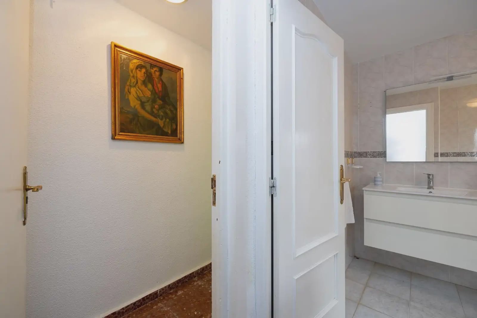 Villa for sale in Salobrena with garage - € 440,000 (Ref: 9837566)