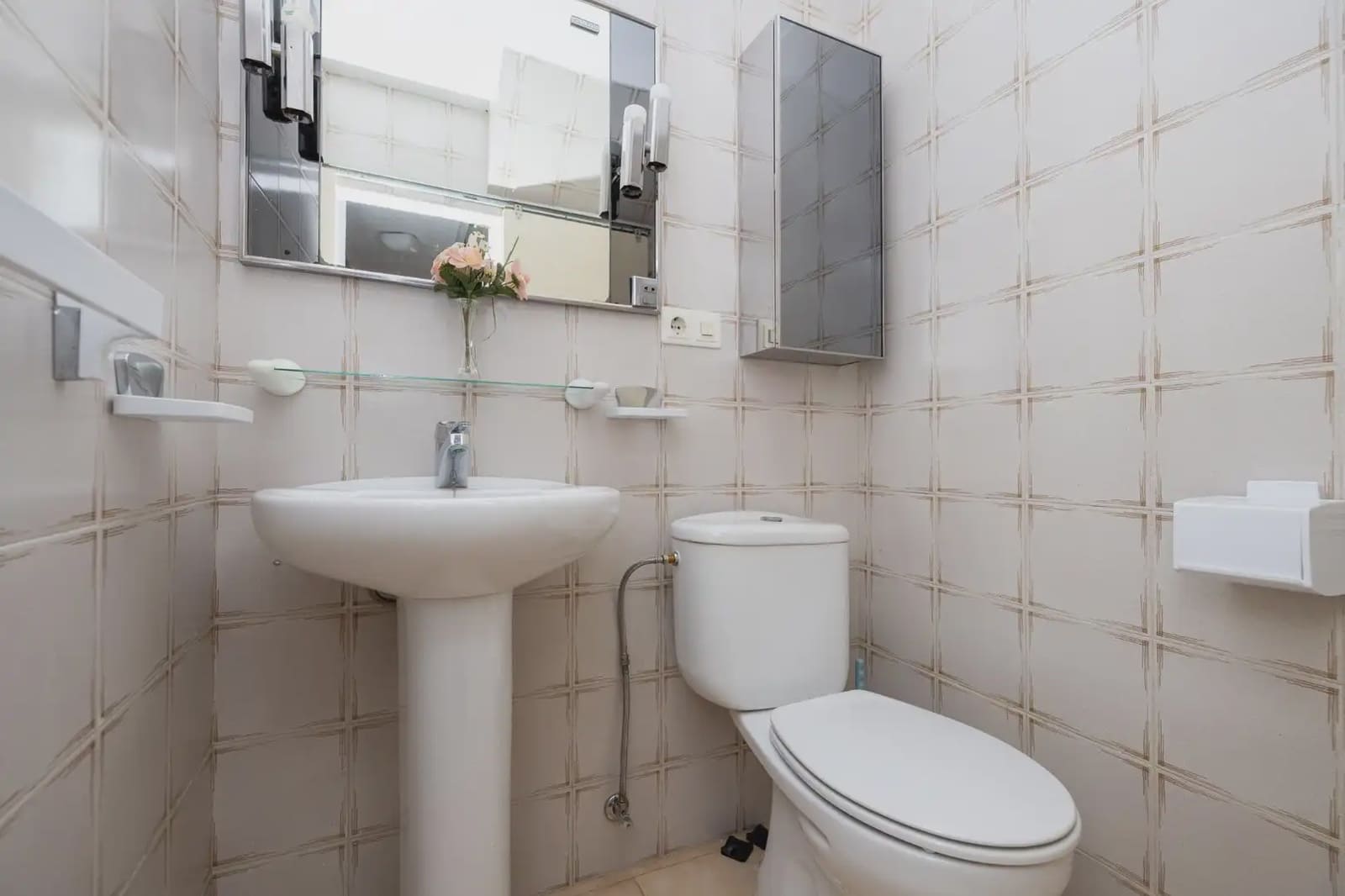 Villa for sale in Salobrena with garage - € 440,000 (Ref: 9837566)