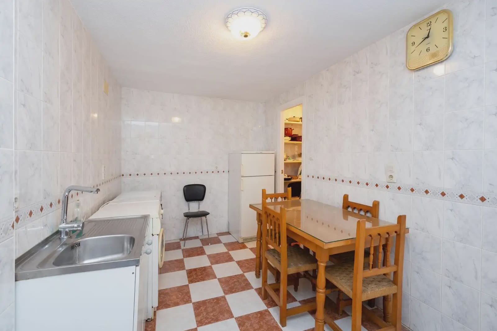 Villa for sale in Salobrena with garage - € 440,000 (Ref: 9837566)