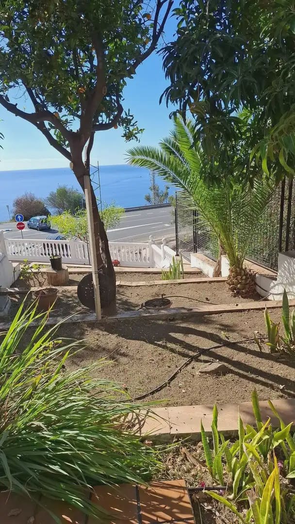 Villa for sale in Salobrena with garage - € 440,000 (Ref: 9837566)