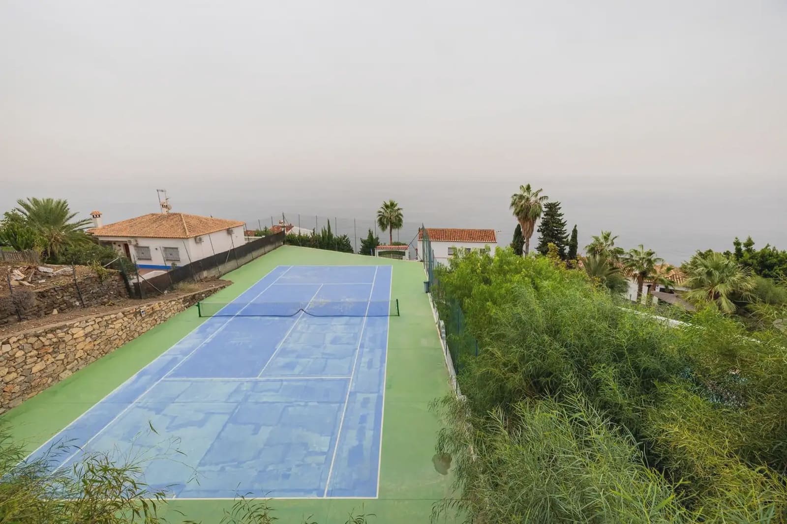 Villa for sale in Salobrena with garage - € 440,000 (Ref: 9837566)