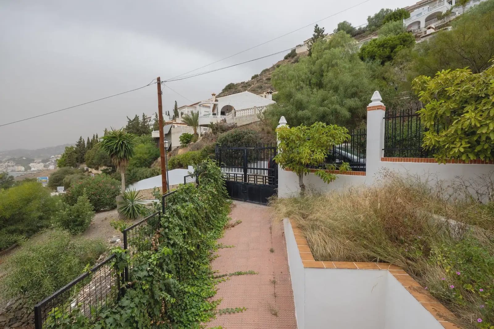 Villa for sale in Salobrena with garage - € 440,000 (Ref: 9837566)