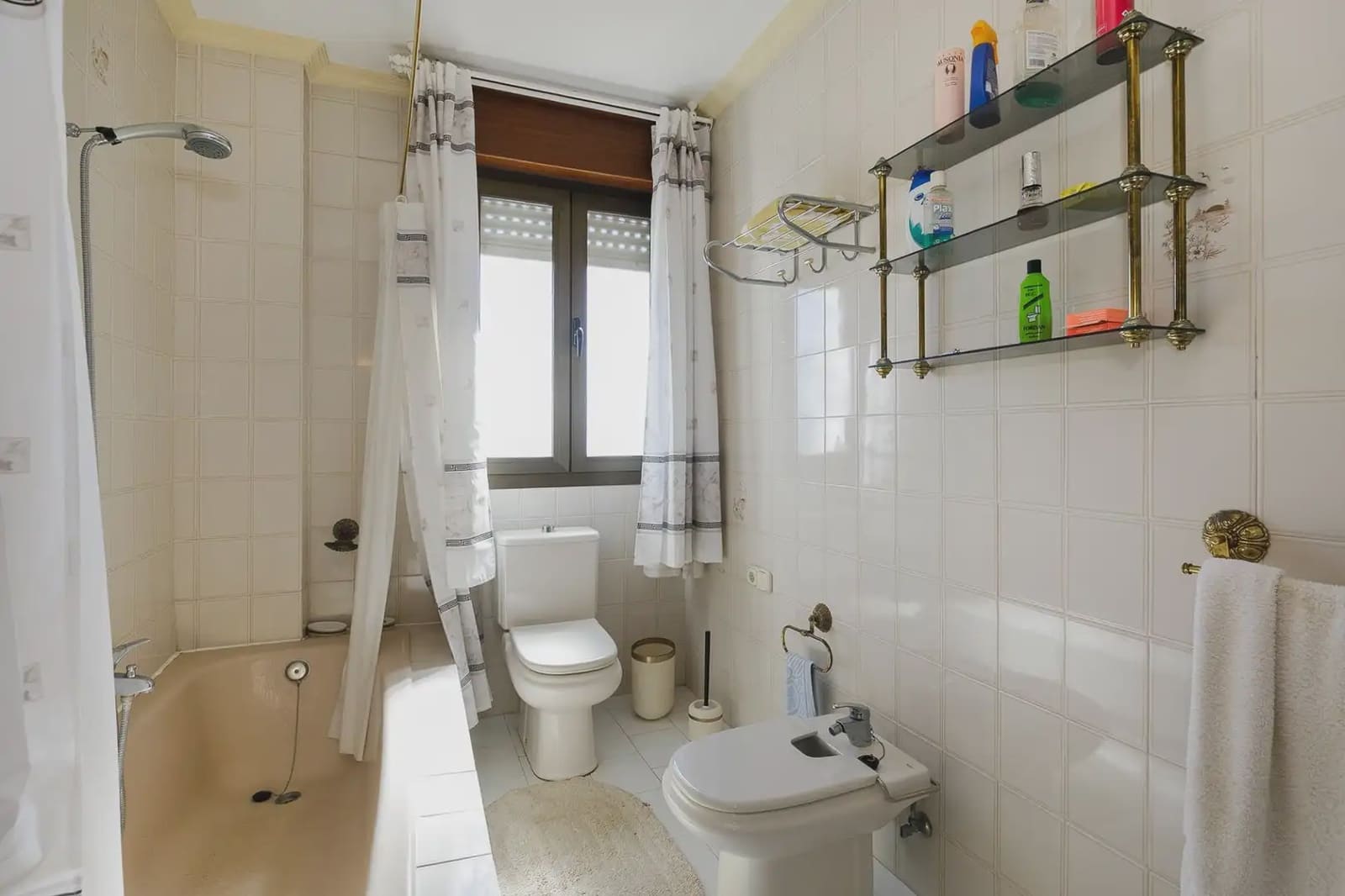 Villa for sale in Almunecar with pool garage - € 1,050,000 (Ref: 9837569)