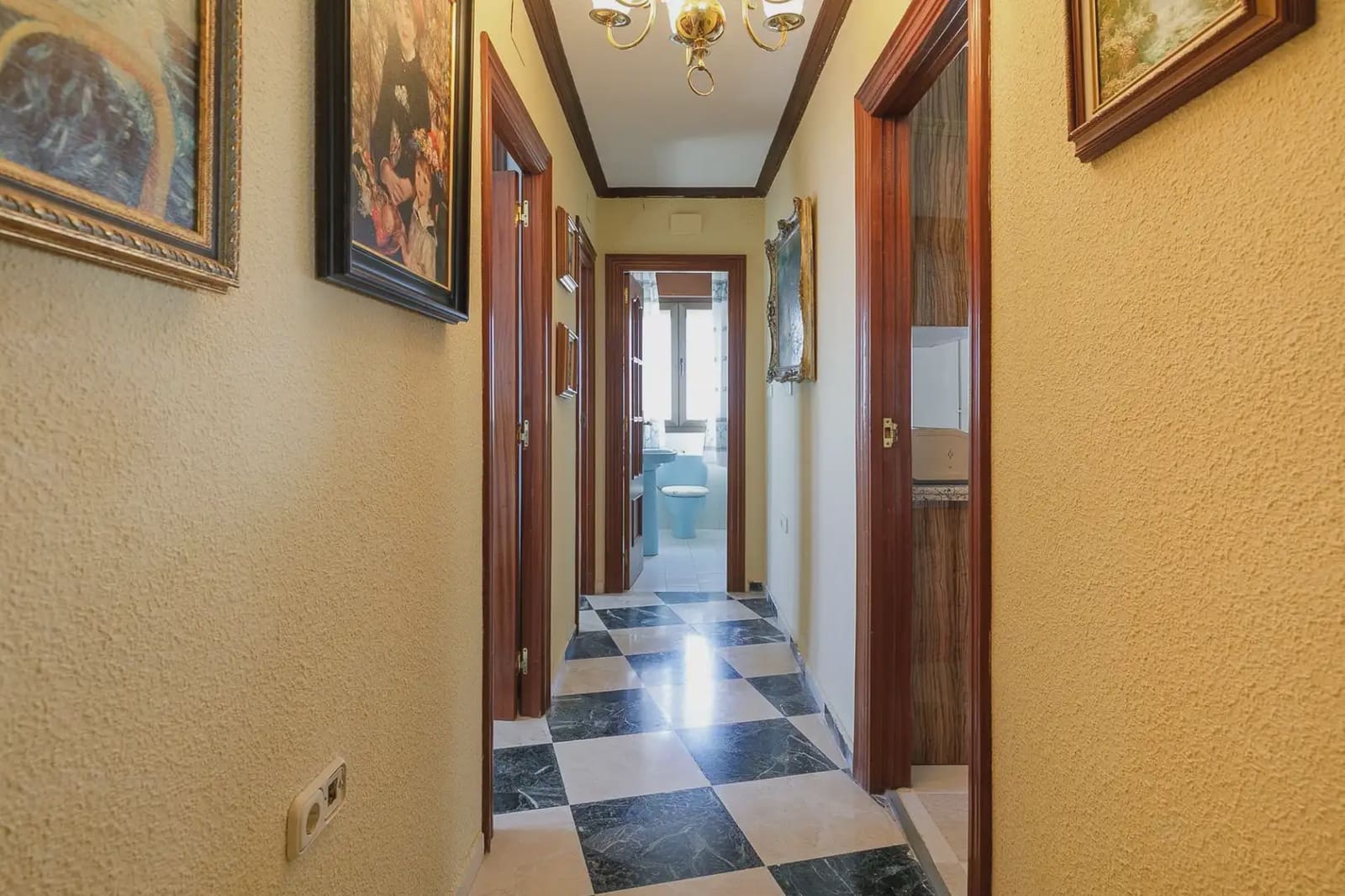 Villa for sale in Almunecar with pool garage - € 1,050,000 (Ref: 9837569)