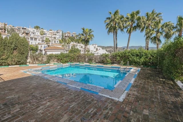 Villa te koop in Almuñécar met zwembad garage - € 1.050.000 (Ref: 9837569)
