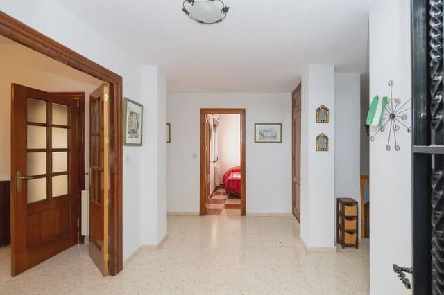 7 chambre Villa/Maison à vendre à Otura avec piscine garage - 420 000 € (Ref: 9837571)