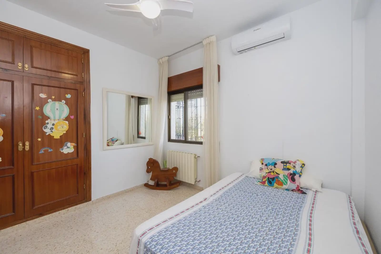 Villa for sale in Otura with pool garage - € 420,000 (Ref: 9837571)