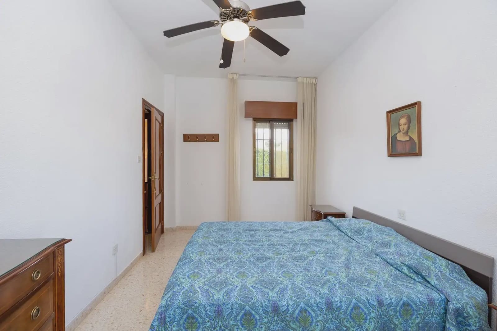 Villa for sale in Otura with pool garage - € 420,000 (Ref: 9837571)