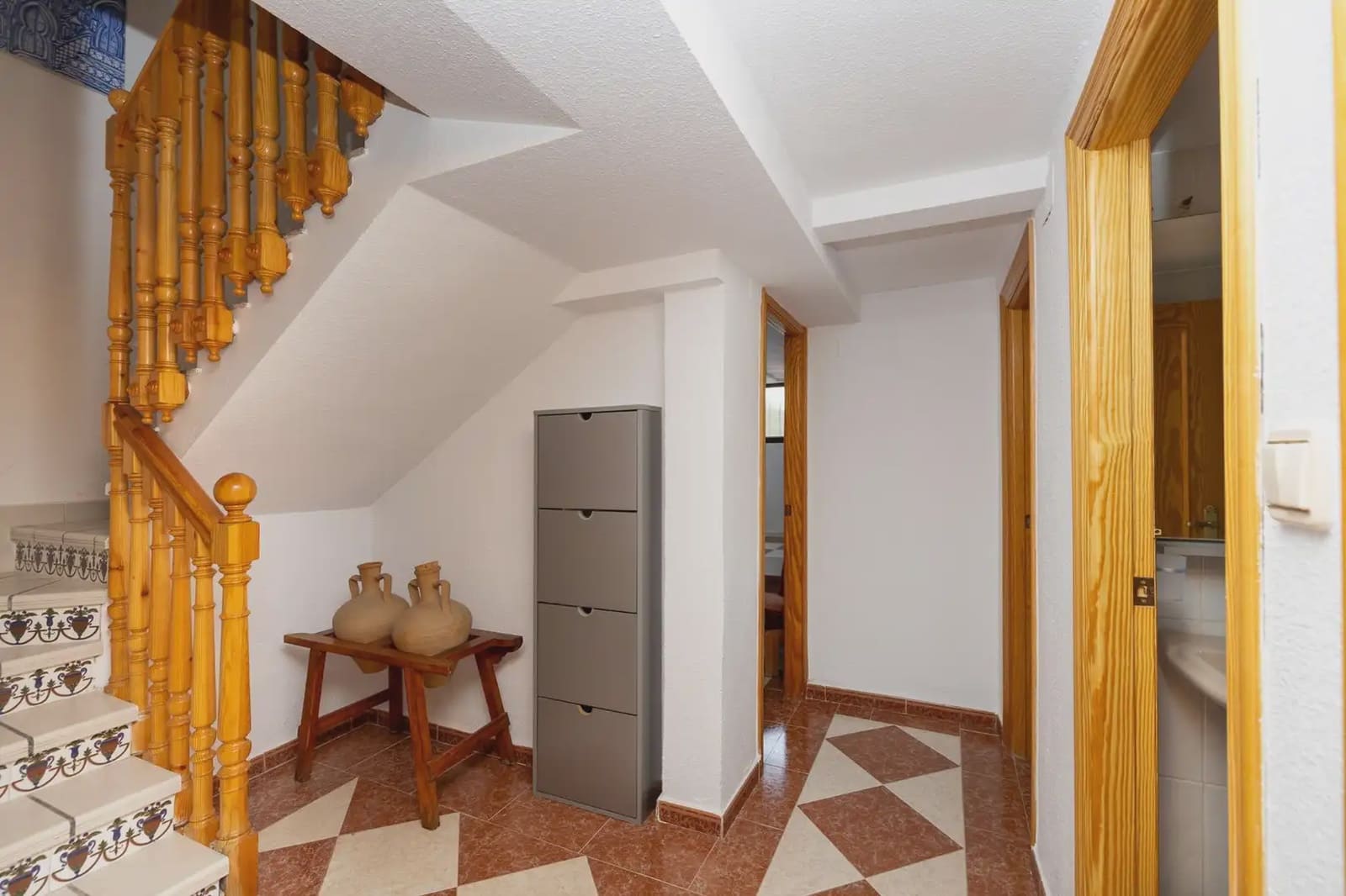 Villa for sale in Otura with pool garage - € 420,000 (Ref: 9837571)