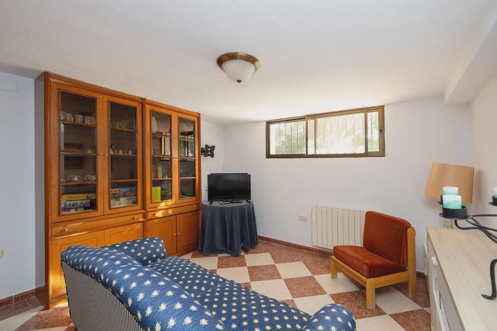 Villa for sale in Otura with pool garage - € 420,000 (Ref: 9837571)