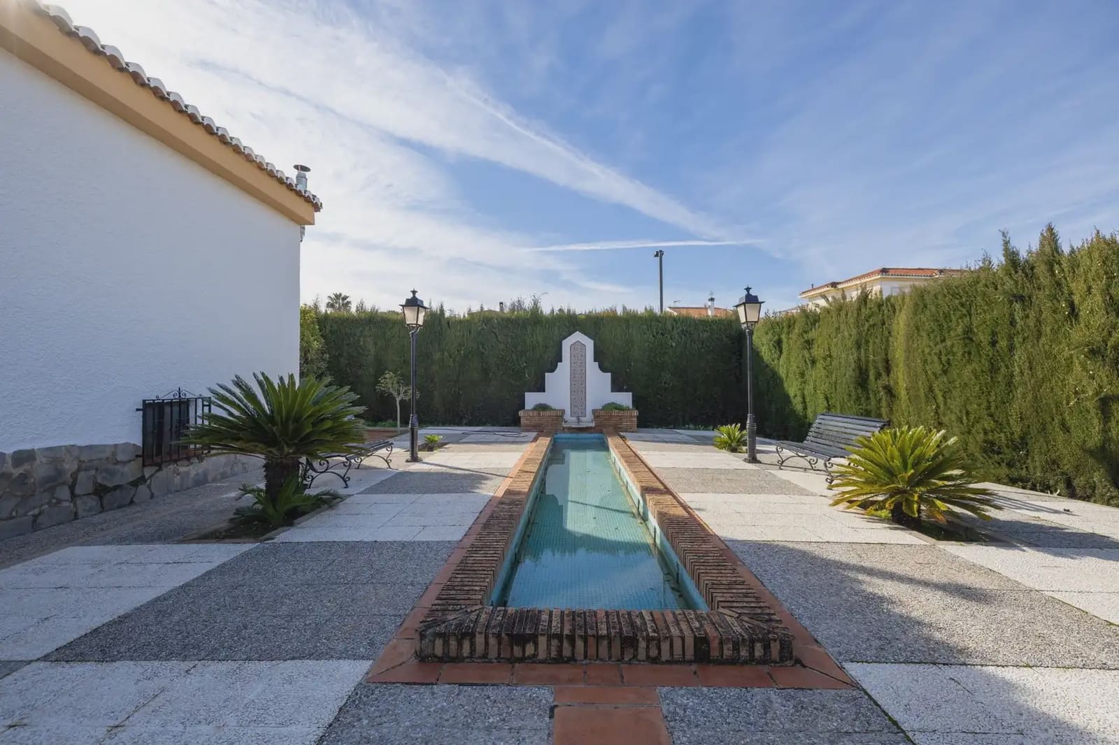 Villa for sale in Otura with pool garage - € 420,000 (Ref: 9837571)