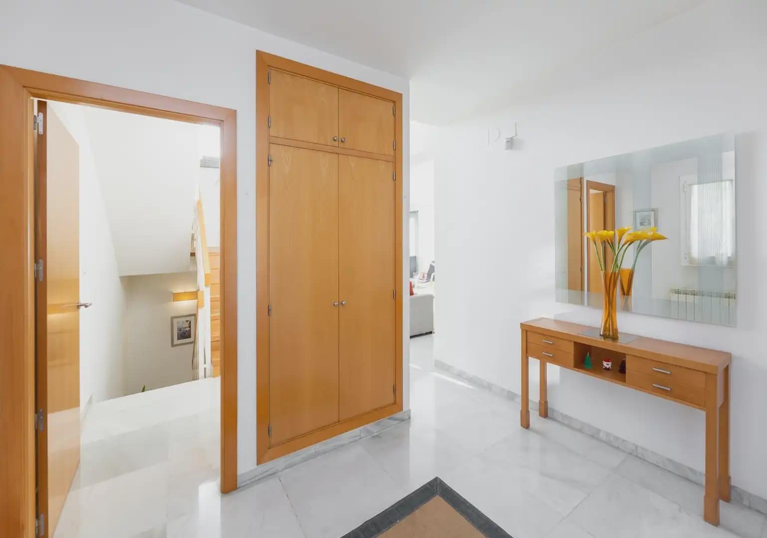 Villa zu verkaufen in Cajar mit Pool Garage - 580.000 € (Ref: 9837572)