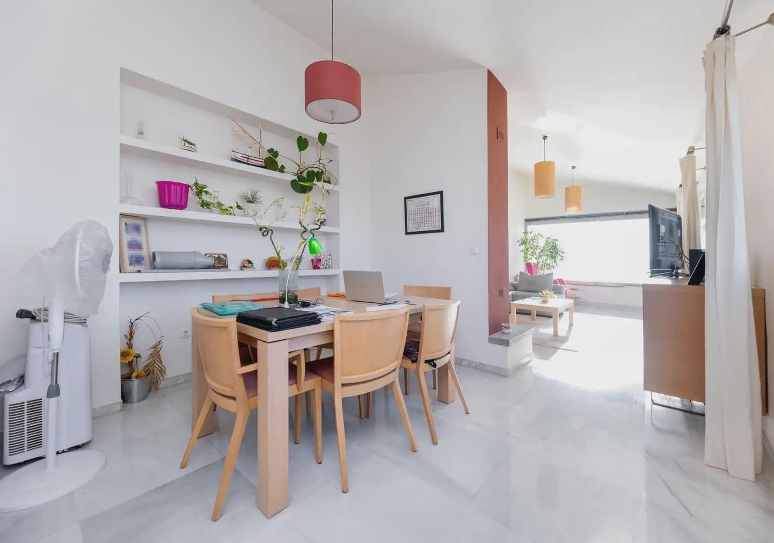 Villa zu verkaufen in Cajar mit Pool Garage - 580.000 € (Ref: 9837572)