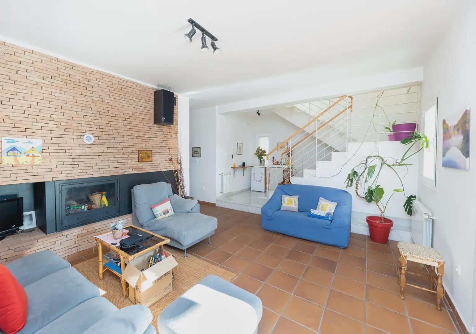 Villa zu verkaufen in Cajar mit Pool Garage - 580.000 € (Ref: 9837572)