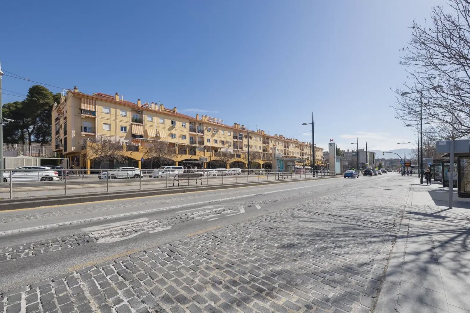 Local Comercial en Granada ciudad en venta - 185.000 € (Ref: 9837578)