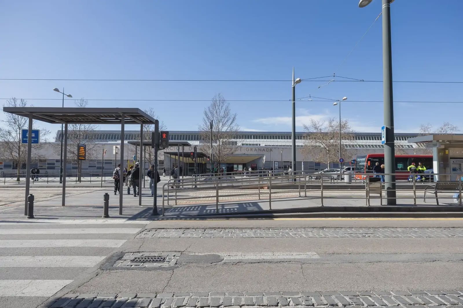 Local Comercial en Granada ciudad en venta - 185.000 € (Ref: 9837578)