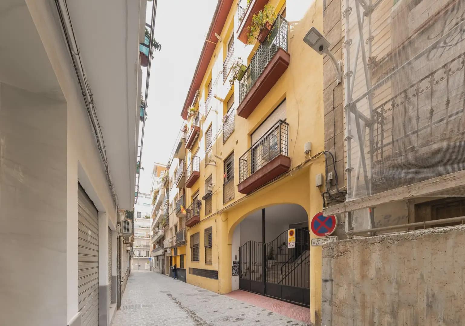 Wohnung zu verkaufen in Granada Stadt - 335.000 € (Ref: 9837579)