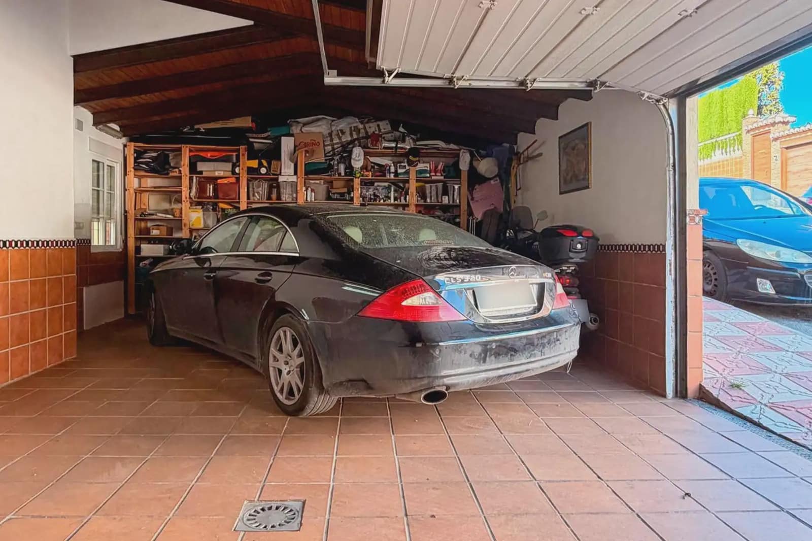3 makuuhuone Huvila myytävänä paikassa La Zubia mukana uima-altaan 
autotalli - 424 000 € (Ref: 9837581)